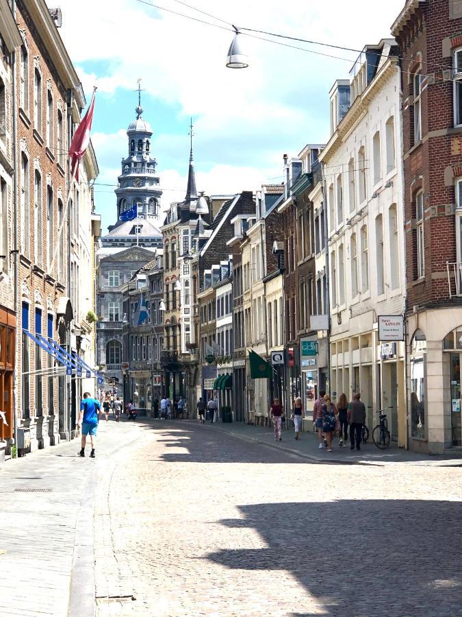 Accademia00 Bed & Breakfast Maastricht Exterior photo